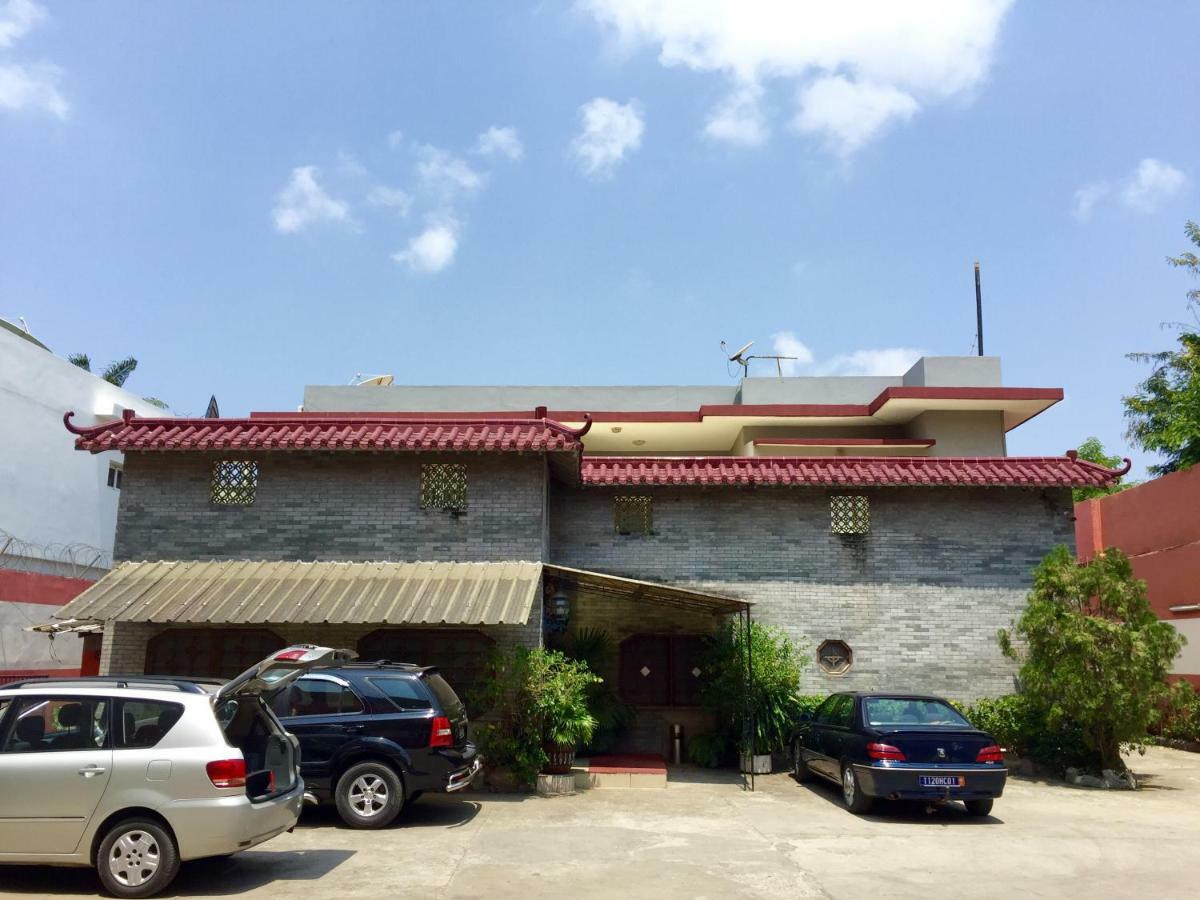 Petit Motel Beijing Abidjan Ngoại thất bức ảnh